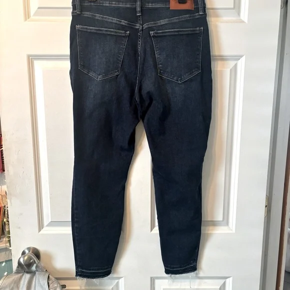 Lucky Brand Mid Rise Skinny Ava Jeans Raw Hem Size 14 - Picture 4 of 11